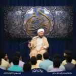طرح بنر و کتیبه ولادت امام رضا (ع) حکاکی نقره‌ای تیره تایپوگرافی طلایی امام رضا 8028